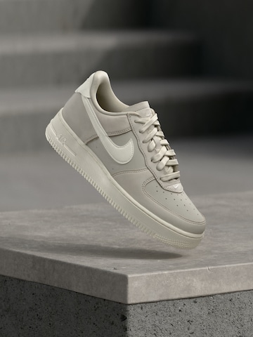Nike Sportswear Ниски маратонки 'Air Force 1 Retro Premium' в бежово