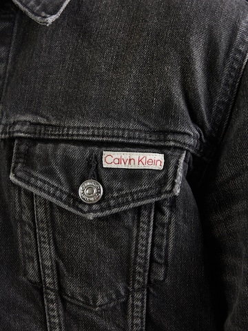 Calvin Klein JeansPrijelazna jakna 'CLASSIC' - crna boja
