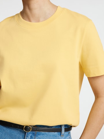 T-shirt 'SLFESSENTIAL' SELECTED FEMME en jaune