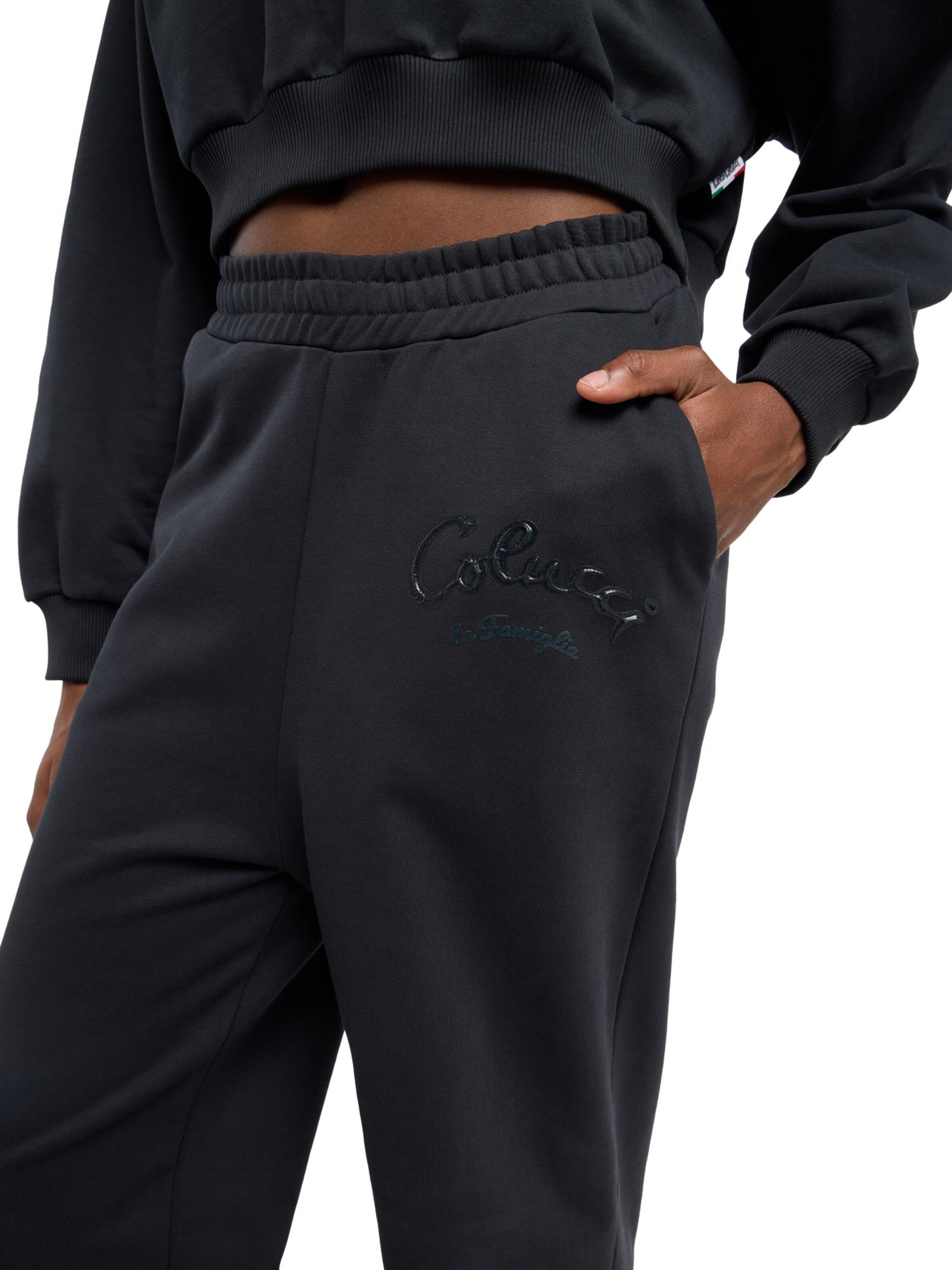 Carlo Colucci Regular Trousers 'Dyda' in Black