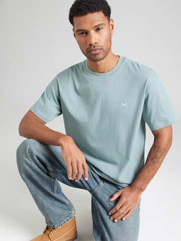 Iriedaily T-Shirt in Blau: Vorderseite