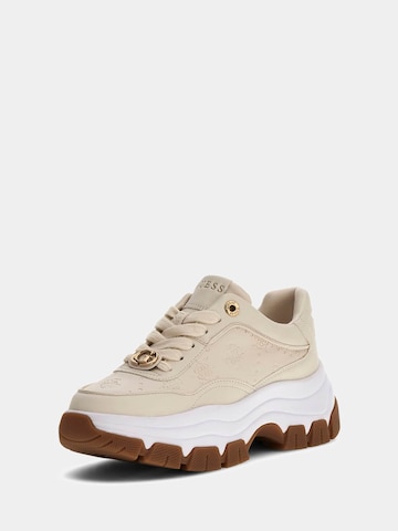 Baskets basses 'Berrett' GUESS en beige
