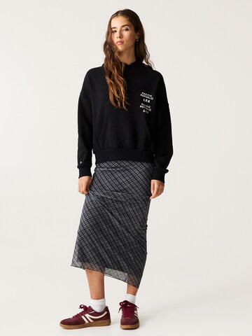 Pull&Bear Sweatshirt in Schwarz