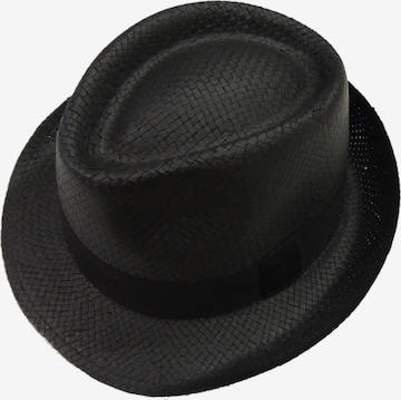 Chaplino Hat in Black: front