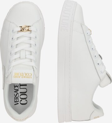 Versace Jeans Couture Ниски маратонки 'COURT 88' в бяло