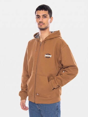 DICKIES Bluza rozpinana 'THRASHER x Zip Through Brown Duck' w kolorze brązowy: przód