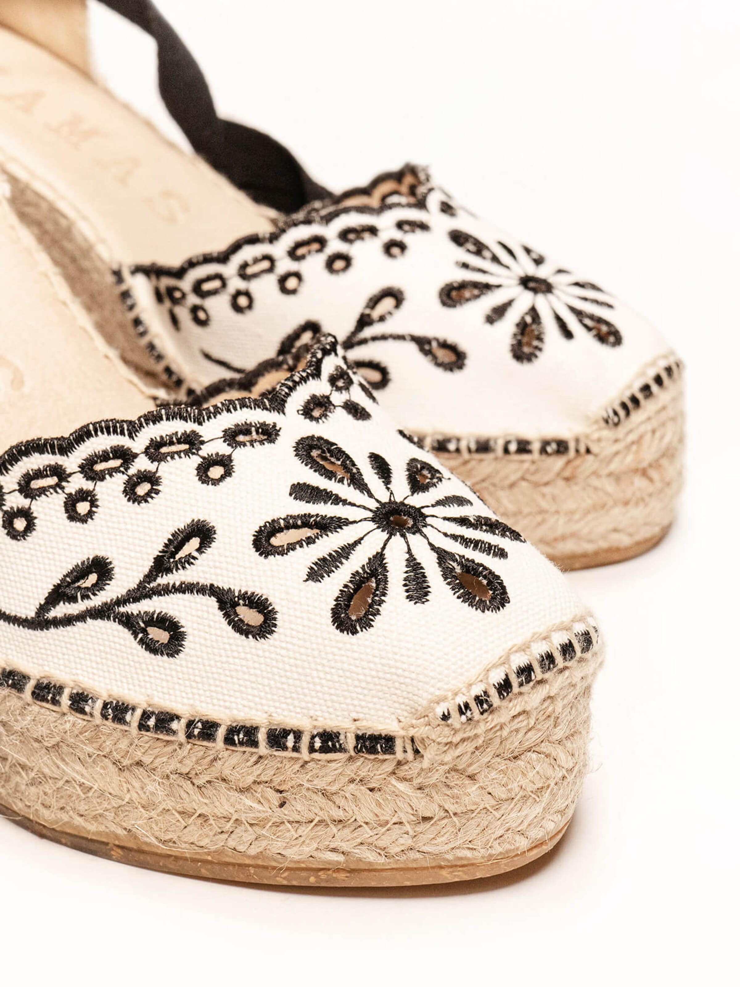 Alhamas Sandal 'Alpargata Cuña 10 cm' in Beige