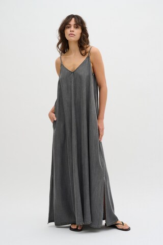 My Essential Wardrobe Dress 'Nelly' in Grey: front