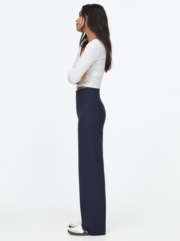 Loosefit Pantalon à plis Pull&Bear en bleu