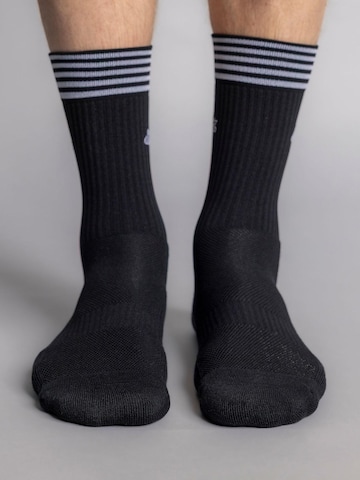 Dirts Sportsocken 'Striped Athletic Socks'‌‌‌‌‌‌ in Schwarz