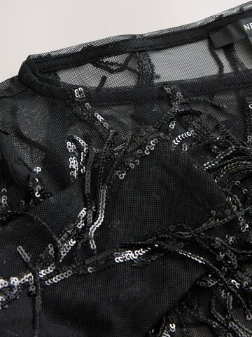 Next Shirt in Black