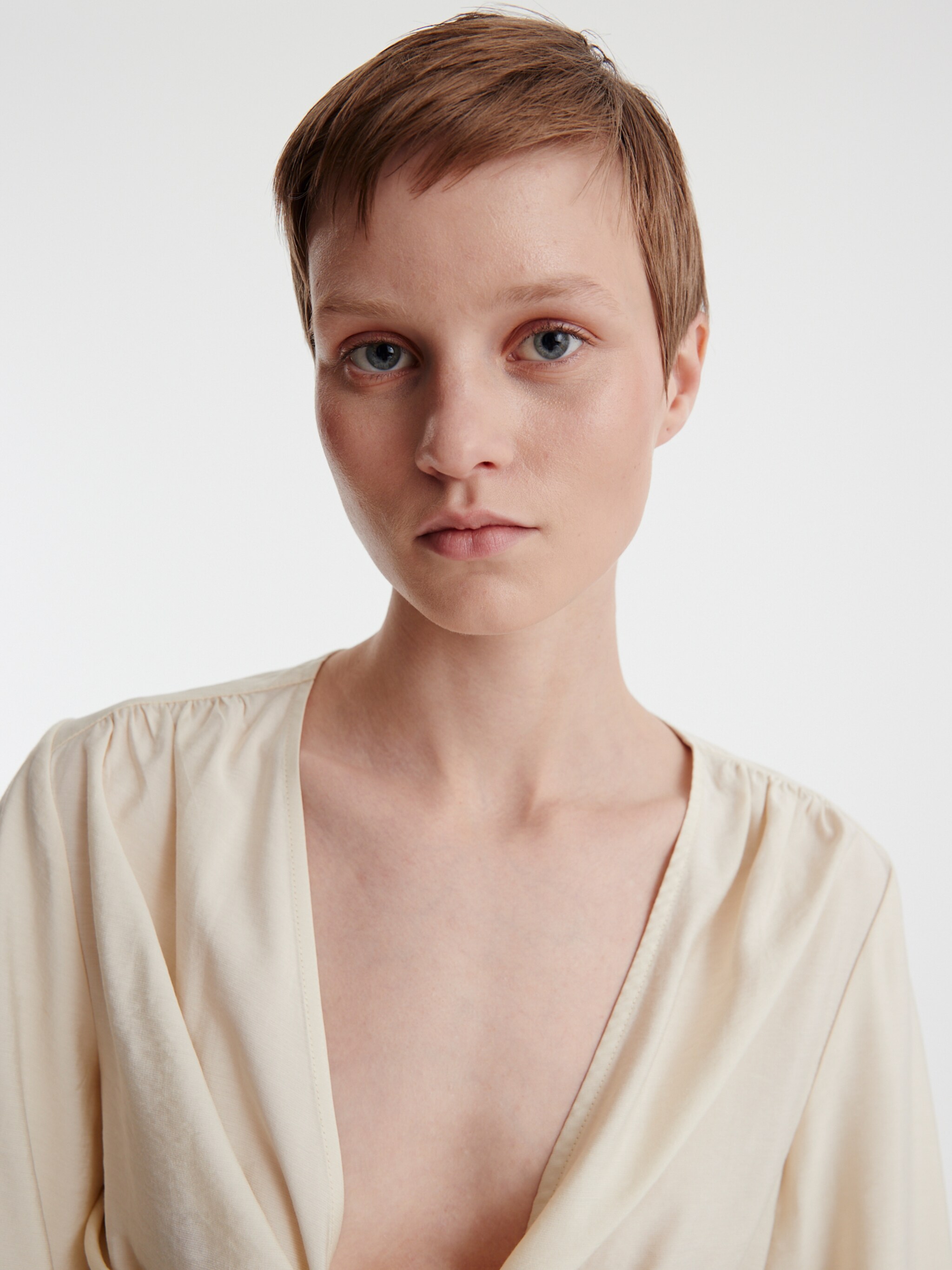 EDITED Produkter Bluse 'Tia' beige