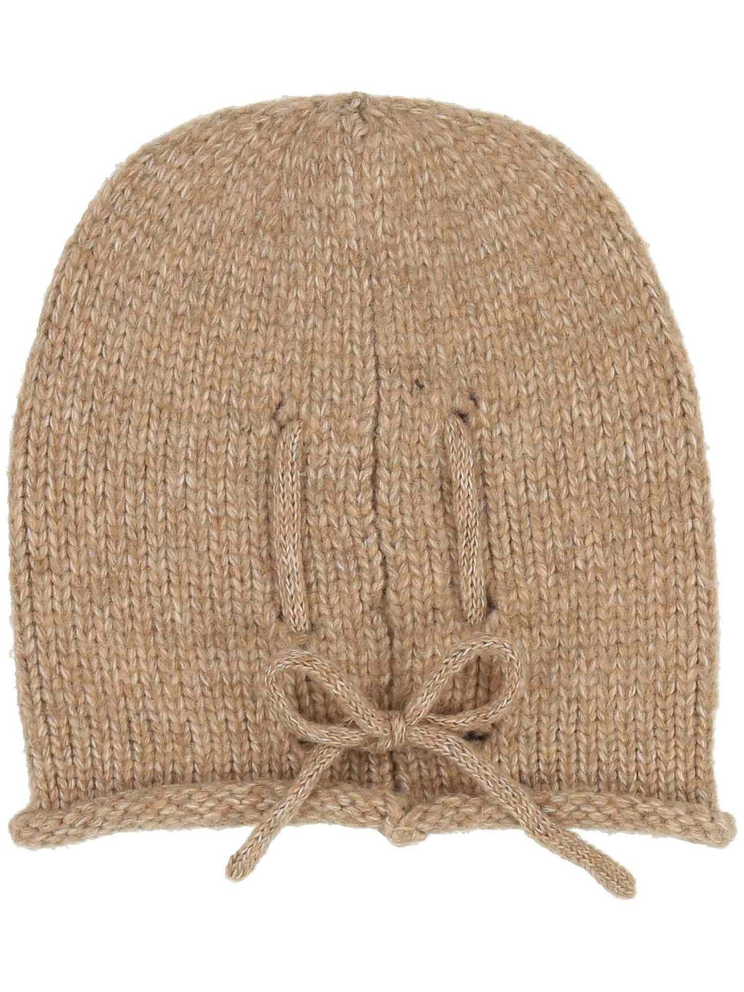 LOEVENICH Beanie in White