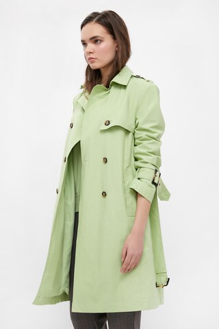 Finn Flare Trenchcoat in Grün