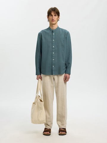 Coupe regular Chemise 'SLHClay' SELECTED en vert