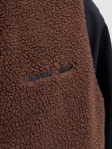 Gilet 'JORNORREBRO' JACK & JONES en rouge
