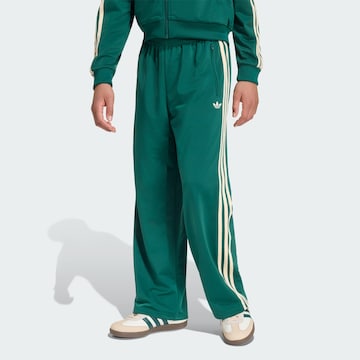 ADIDAS ORIGINALS - Loosefit Calças 'Firebird' em verde: frente