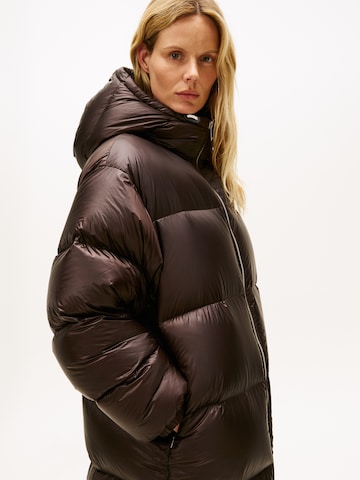 TOMMY HILFIGER Zimný kabát - Hnedá