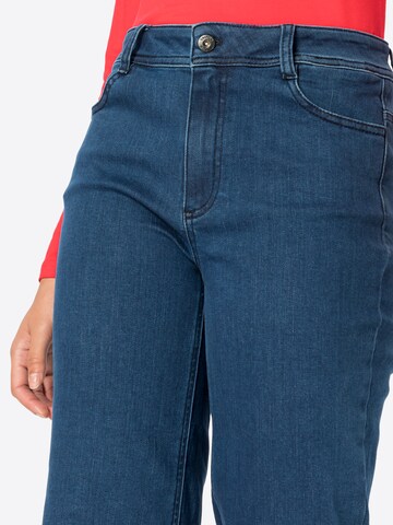 TAIFUN Flared Jeans in Blue