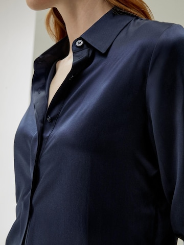 Lilysilk - Blusa en azul