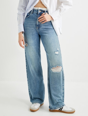 Koton Wide leg Jeans in Blue: front