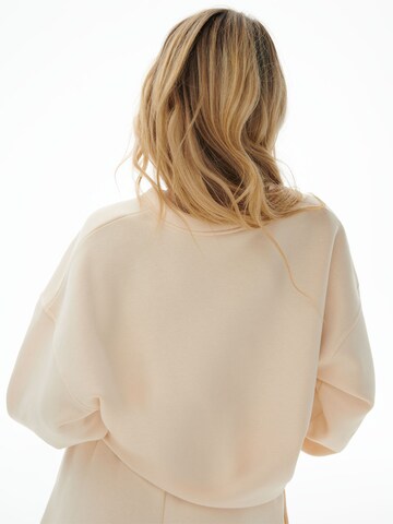 LENI KLUM x ABOUT YOUSweater majica 'Ava' - bijela boja