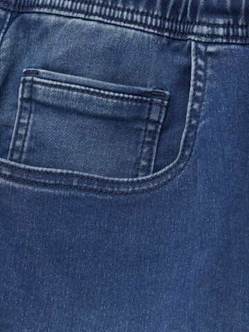 Pull&Bear Loosefit Shorts in Blau