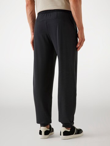 GUESS Tapered Pants in Black