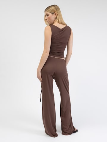 BROKE + SCHÖN Top in Brown