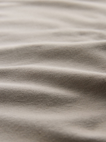 The Set Top in Braun