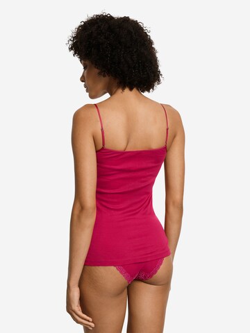 Hanro Top 'Moments' in Rot