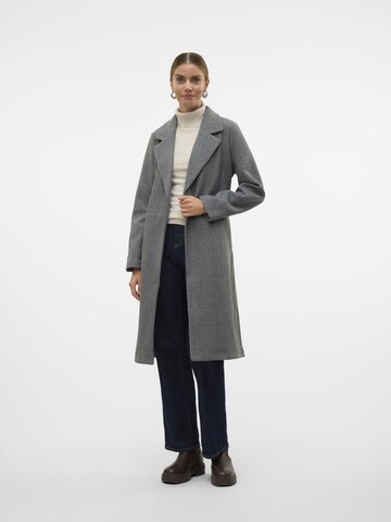 VERO MODA Between-Seasons Coat 'VMFortuneaya' in Grey