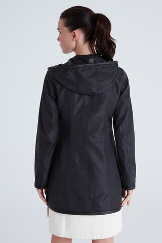 Bigardini Between-Seasons Coat 'ROSELIE' in Black