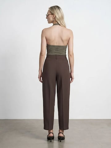 Regular Pantalon Dilvin en marron
