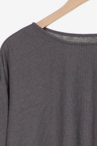 DKNY Sweater & Cardigan in L in Grey