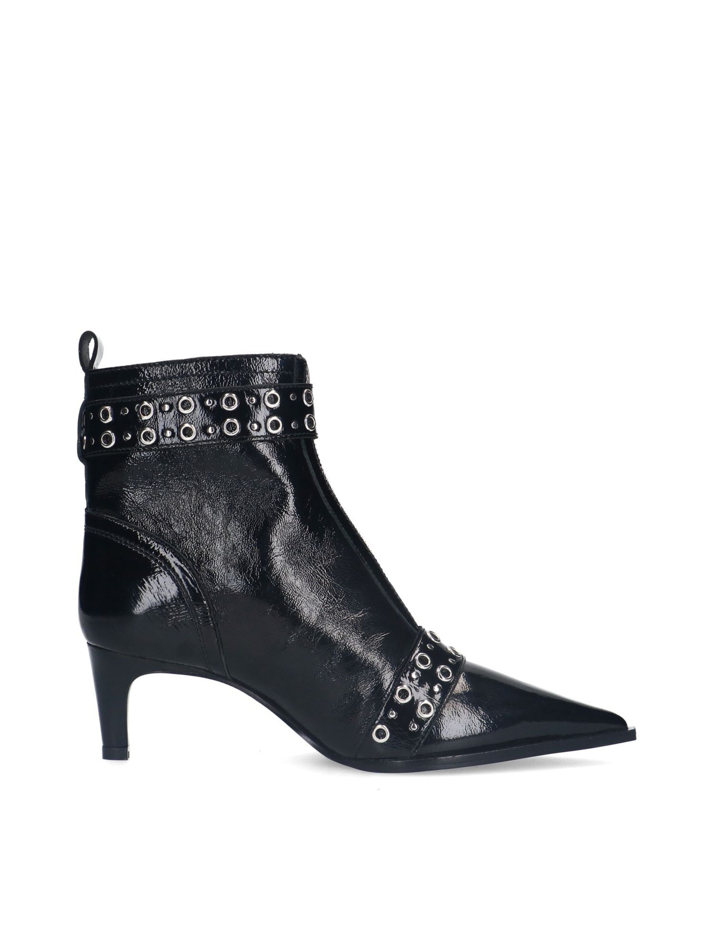 SACHA Ankle Boots in Black
