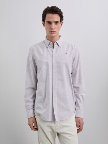 Scalpers Слим Рубашка 'New Oxford' в Красный