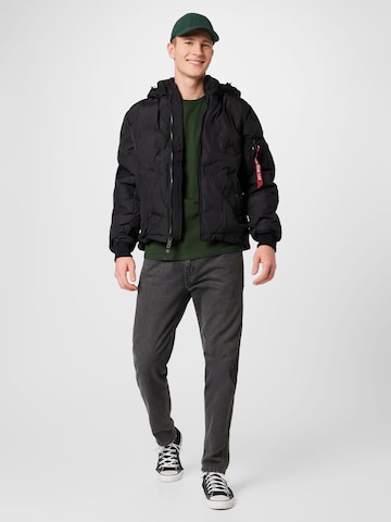 ALPHA INDUSTRIES Демисезонная куртка в Черный