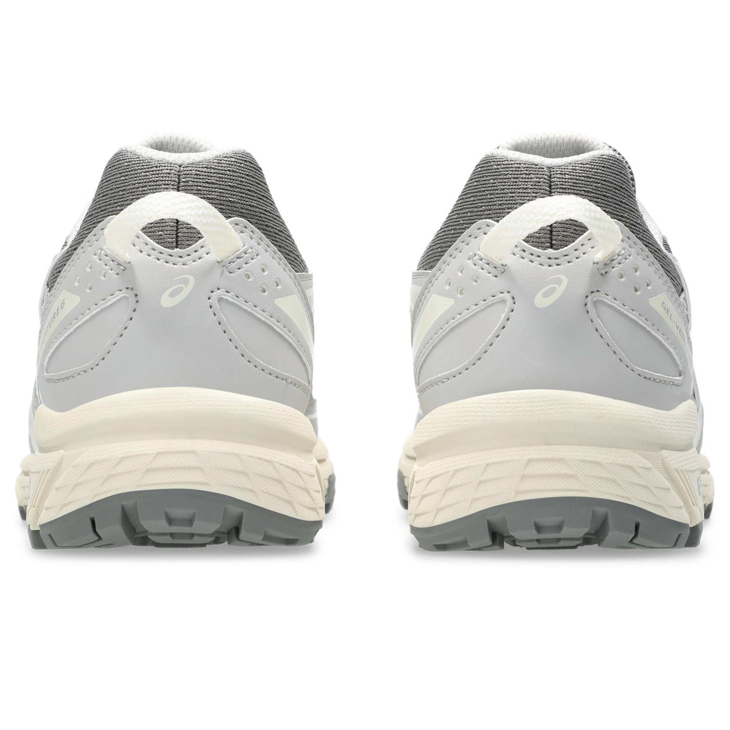 ASICS Sneaker in Grau