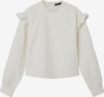 NAME IT Blouse in White: front