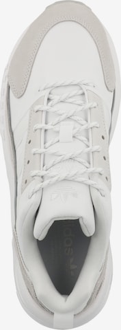 Baskets basses 'Zx 22 Boost' ADIDAS ORIGINALS en blanc