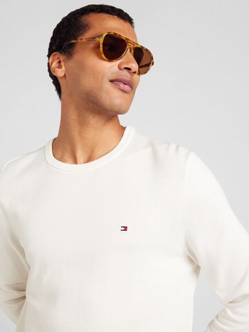 TOMMY HILFIGER Pullover 'ESSENTIAL' in Beige