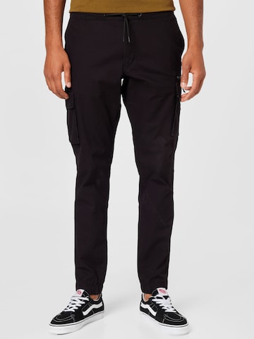 s.Oliver Tapered Hose 'DETROIT' in Schwarz: predná strana