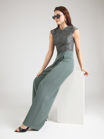 ABOUT YOU - Macacões 'Wendy' em verde