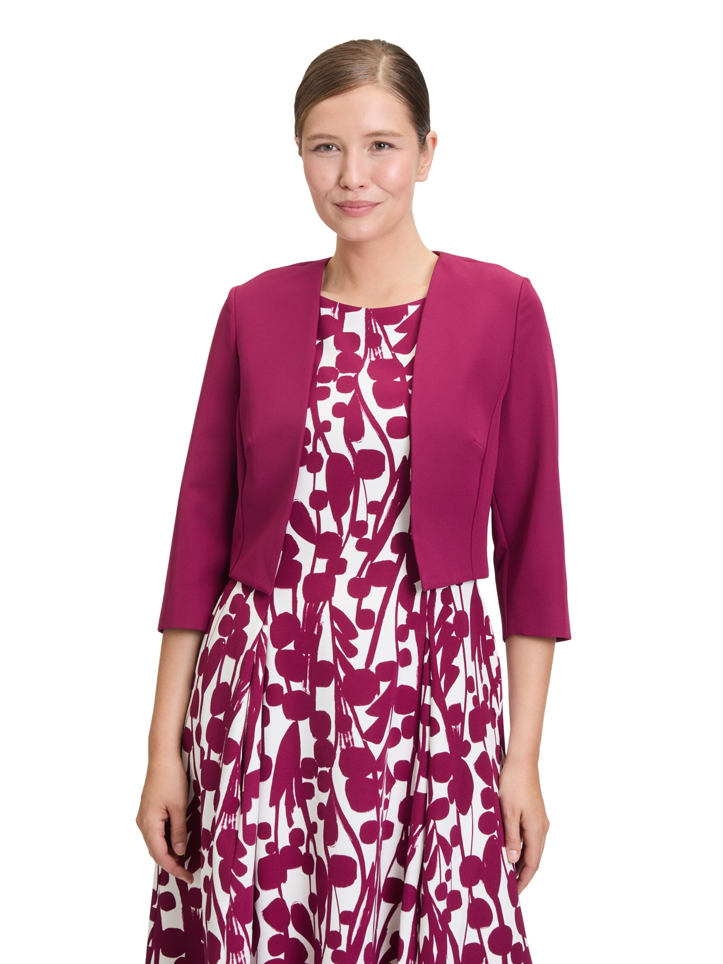 Vera Mont Bolero in Red: front