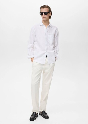 MANGO MAN Regular fit Button Up Shirt 'Avispa' in White