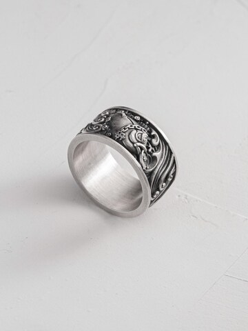 REYTEL Ring 'MONEY GRABBING FISH'‌‌‌‌ in Silber: Vorderseite