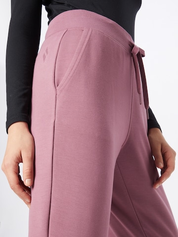 Effilé Pantalon de sport SKECHERS en rose