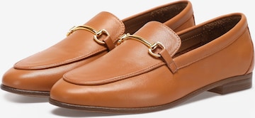 INUOVO Classic Flats in Brown