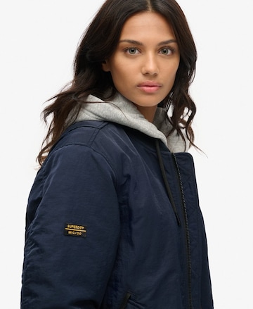 Superdry Übergangsjacke in Blau